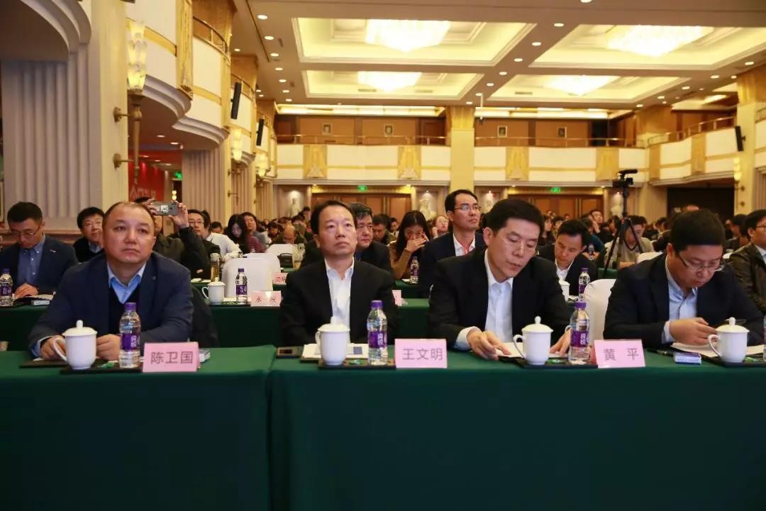 ���ֲ�������Ӫ����ҵ���ܲó�����Ӧ����ϯ���